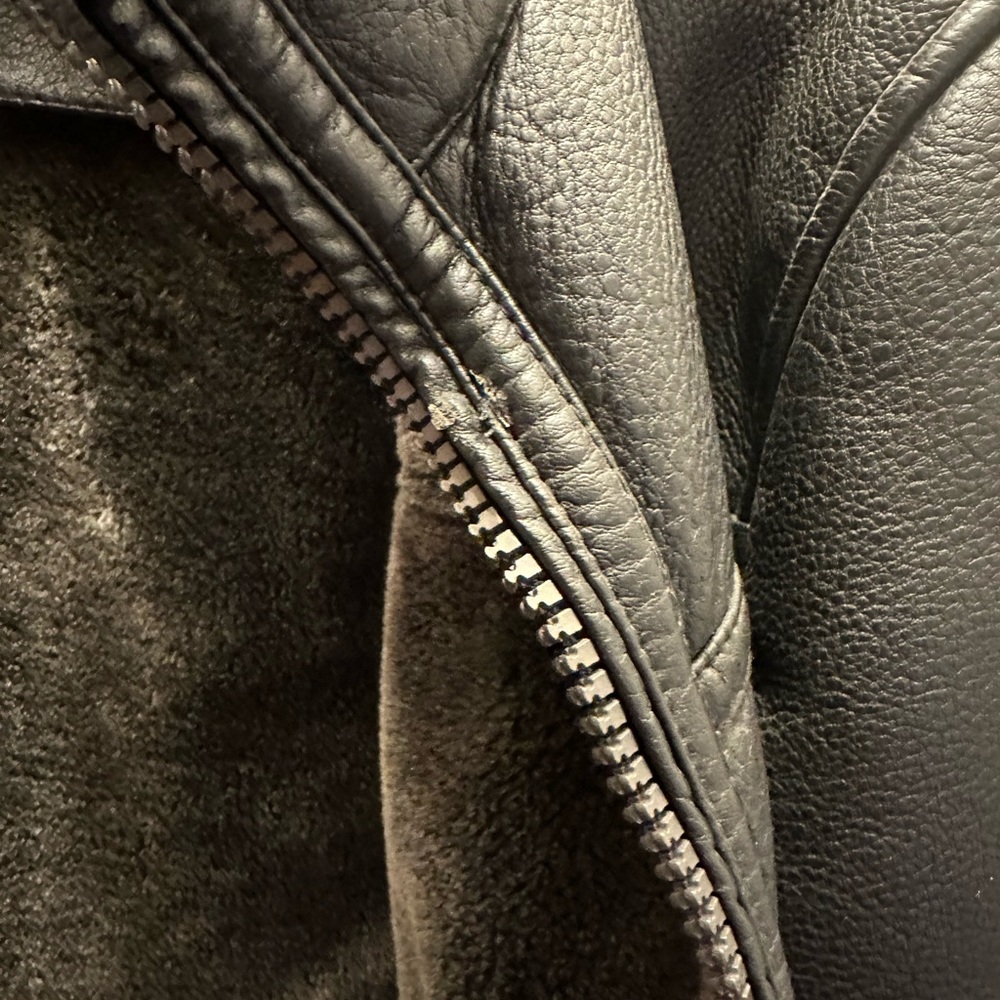 Calvin Klein Men’s black Faux leather faux fur grey jacket size Medium - Picture 14 of 15